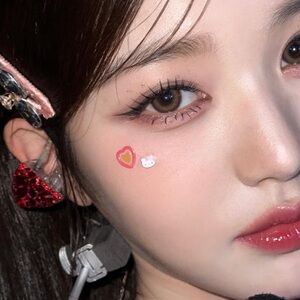 Meet your Posher, Lola